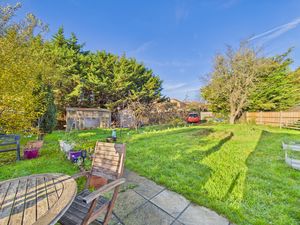 Photo 19- click for photo gallery